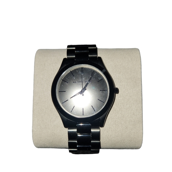 Michael Kors Oversized Slim Runway Black Tone Watch Style MK8507 - Picture 2 of 7